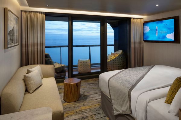 SuiteS1-Bedroom1R