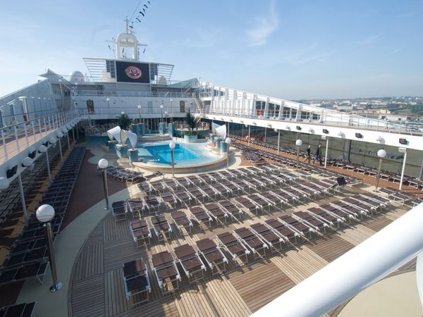 Sun deck