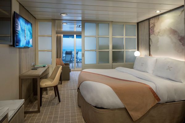 SM19-FamilyVeranda-BedroomR