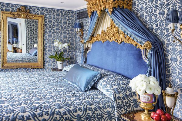 GRAND SUITE BEDROOM